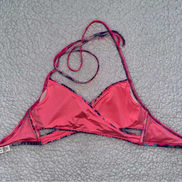Victoria’s Secret PINK multi colored bikini swim top padded inserts cutouts S - Picture 2 of 6